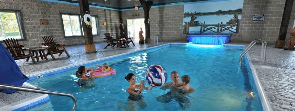 Stoney Creek Inn Pool